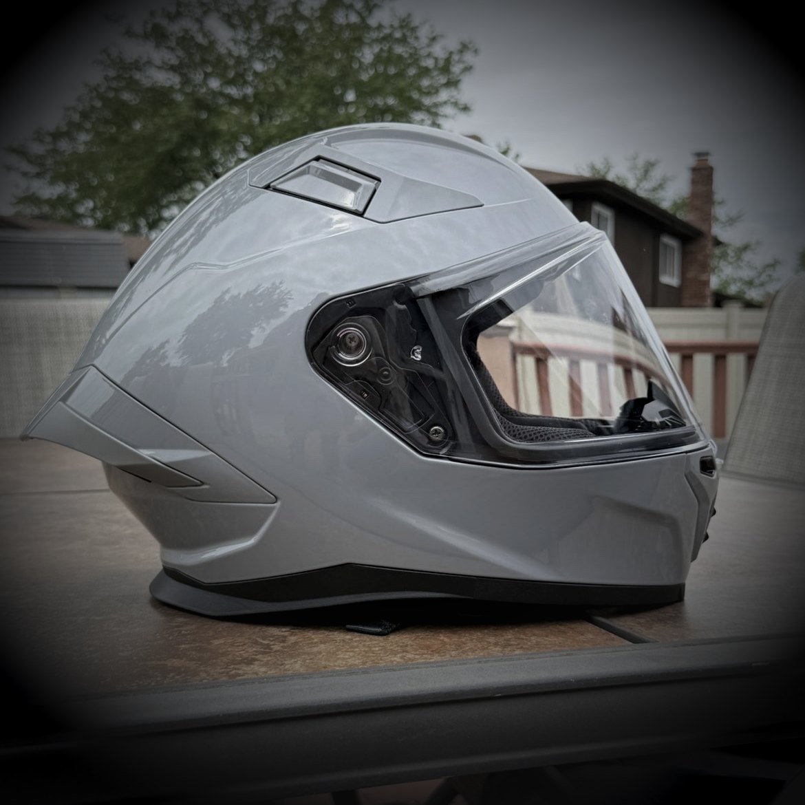 GLU 01 helmet